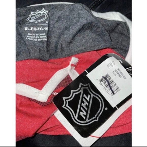 Detroit Red Wings NHL Shirt Girls Sz XL - Picture 4 of 7